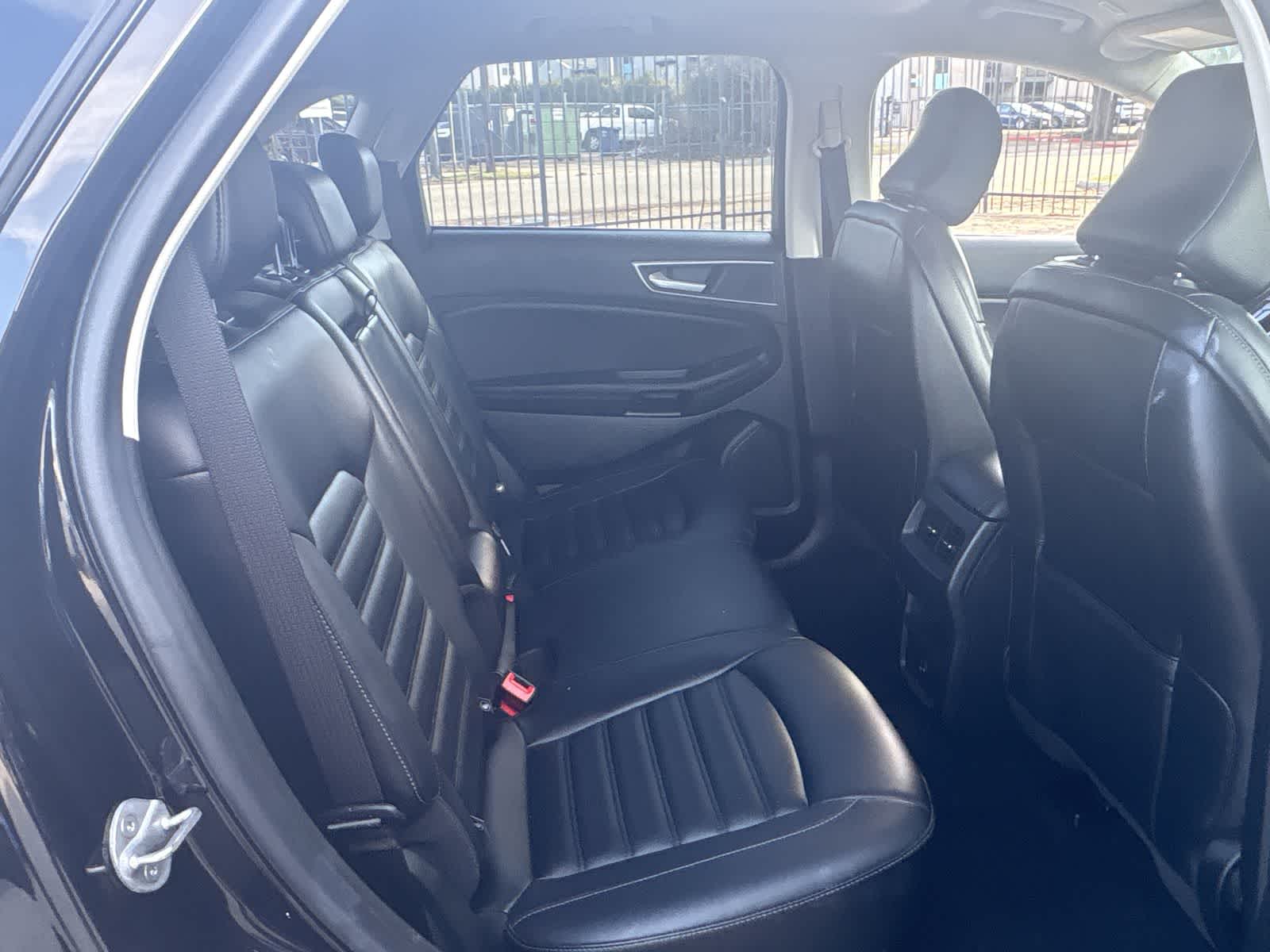 Thumbnail: 2022 Ford Edge - 12