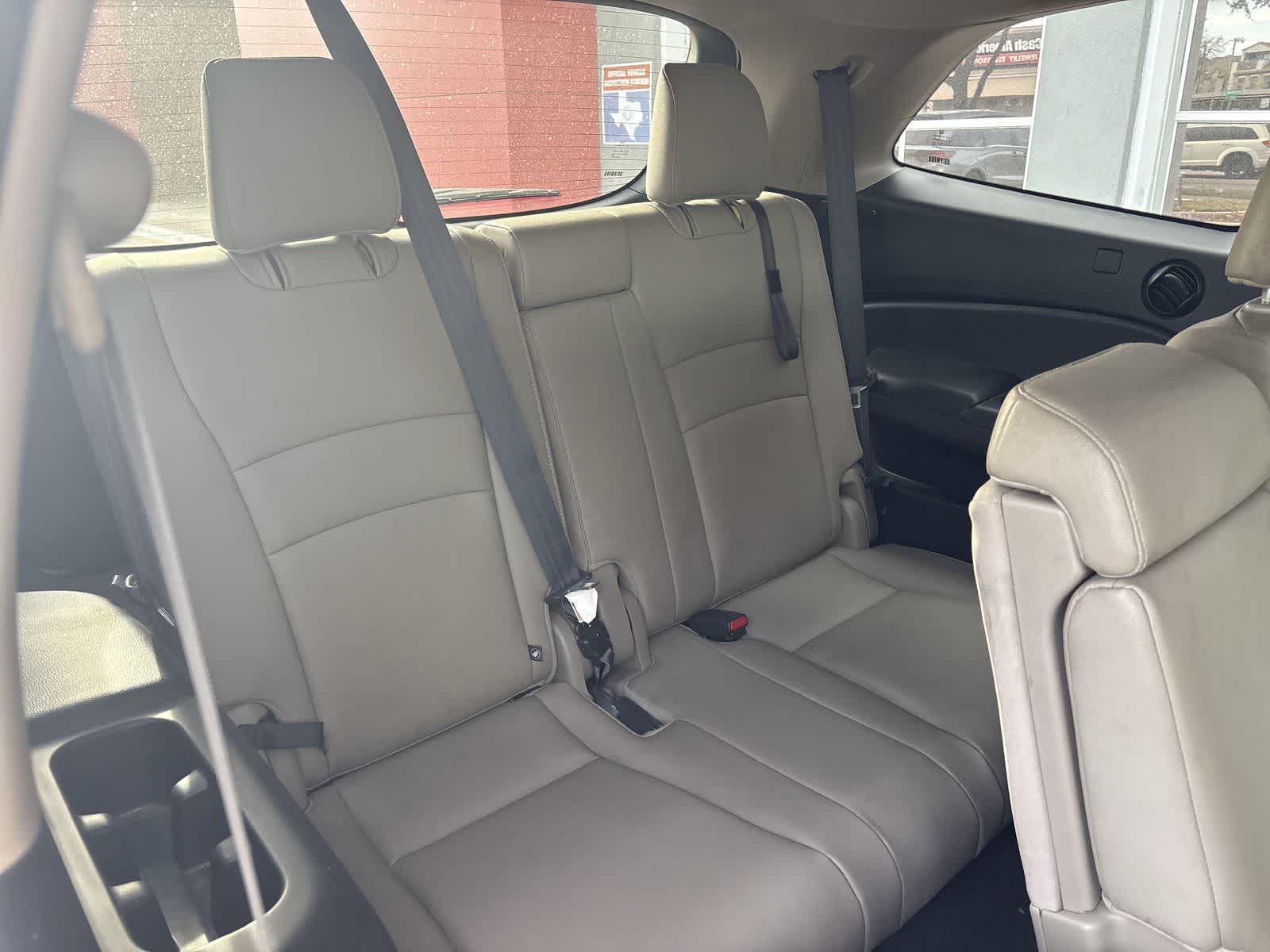 Thumbnail: 2018 Honda Pilot - 24