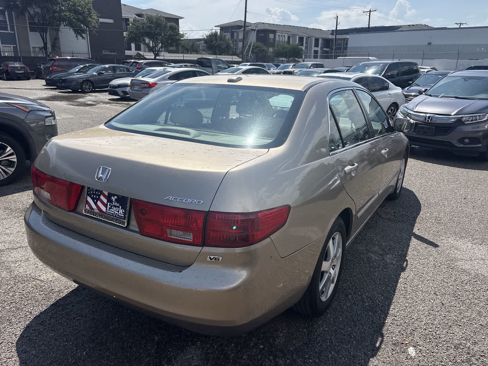 Thumbnail: 2005 Honda Accord - 18