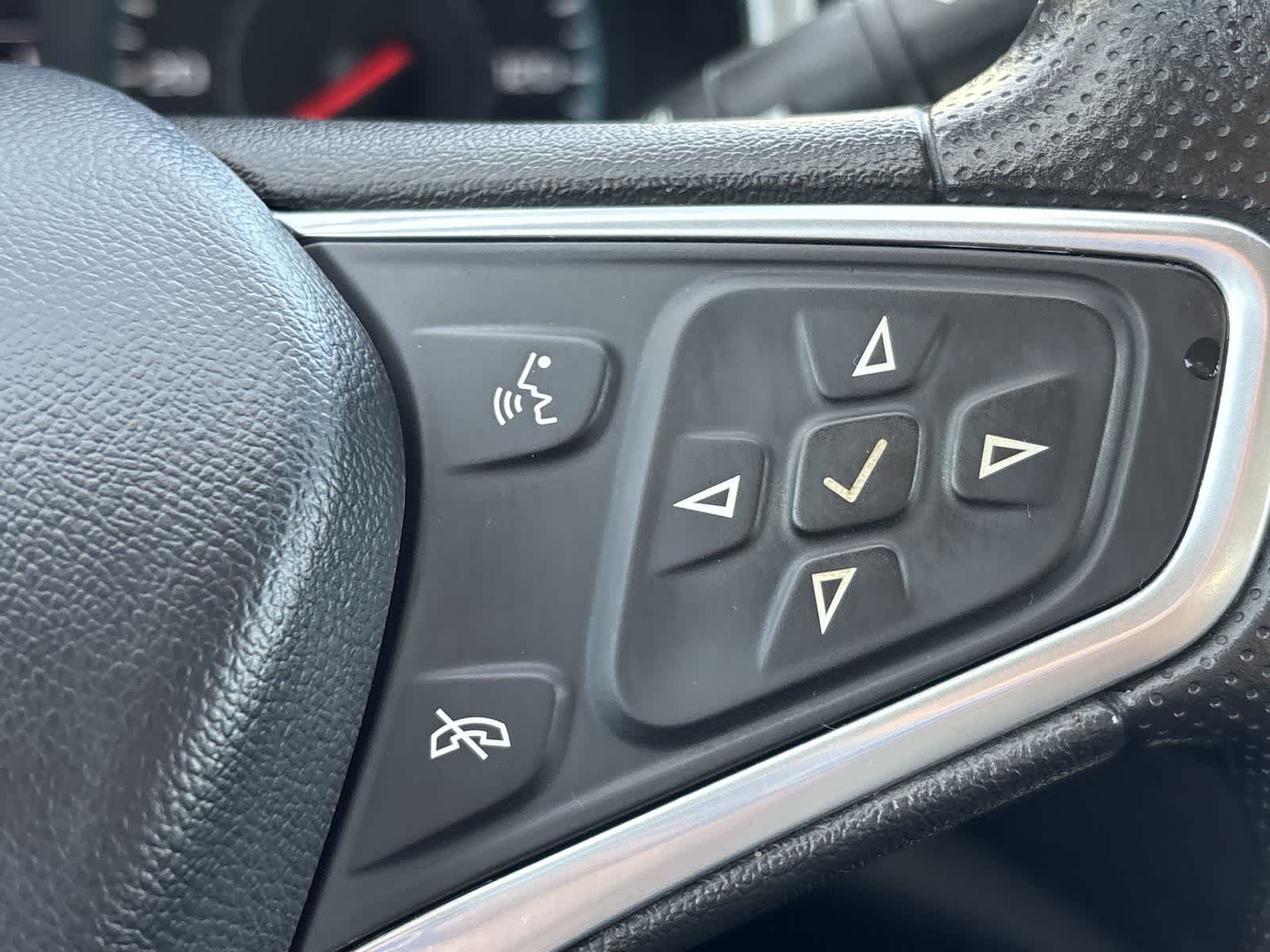 Thumbnail: 2022 Chevrolet Malibu - 30