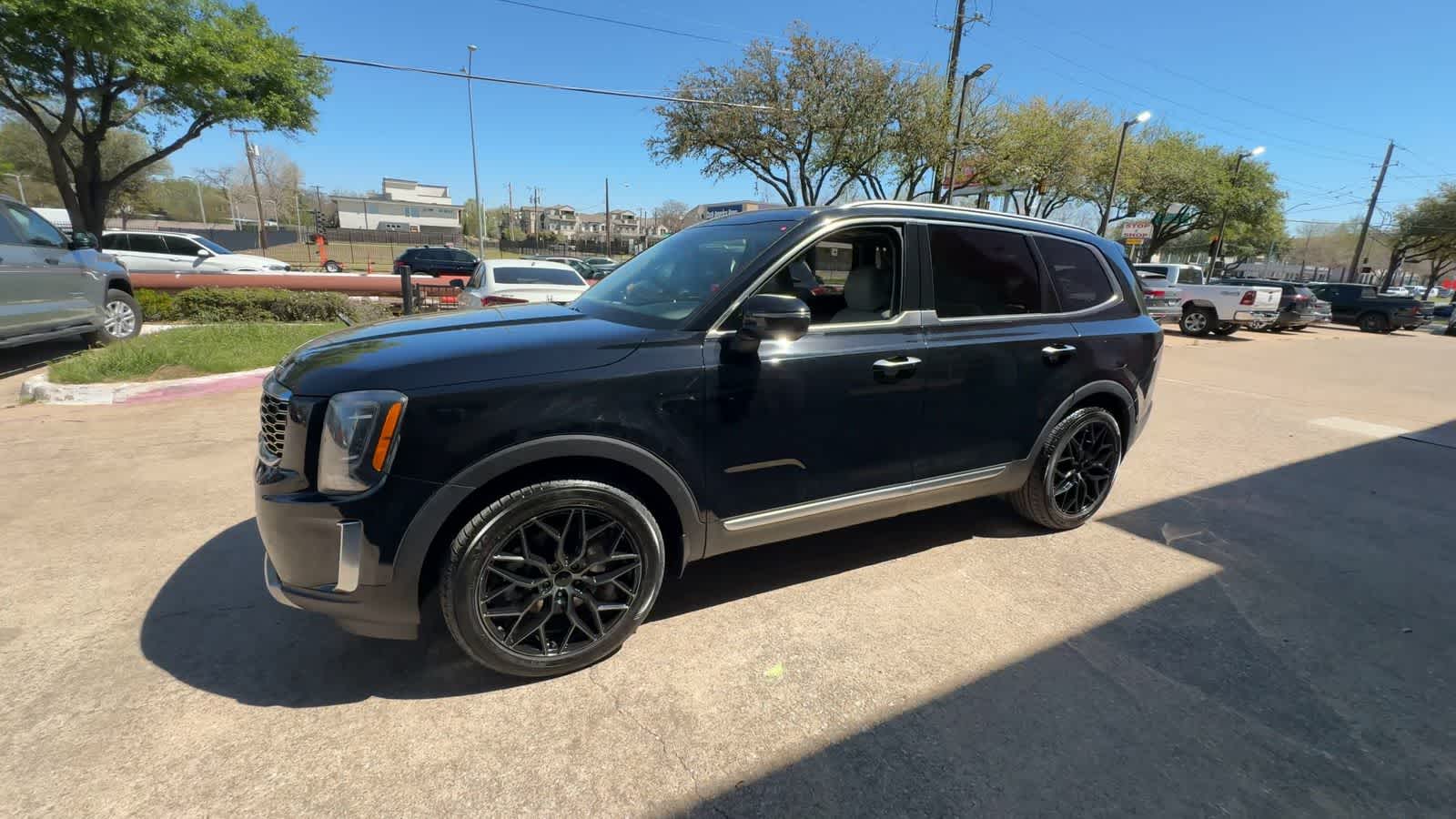 Thumbnail: 2020 Kia Telluride - 4
