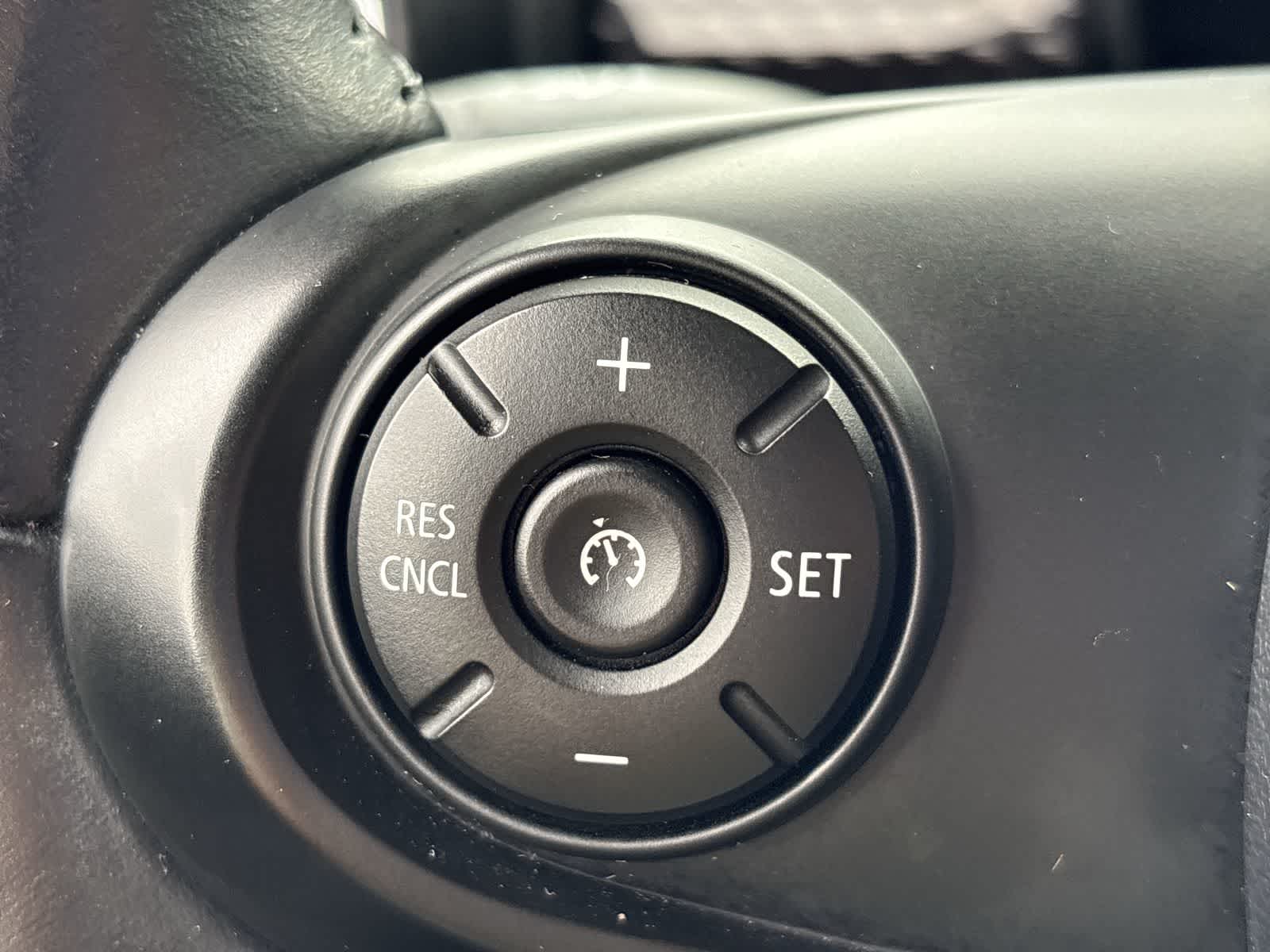 Thumbnail: 2018 MINI Cooper Hardtop - 29