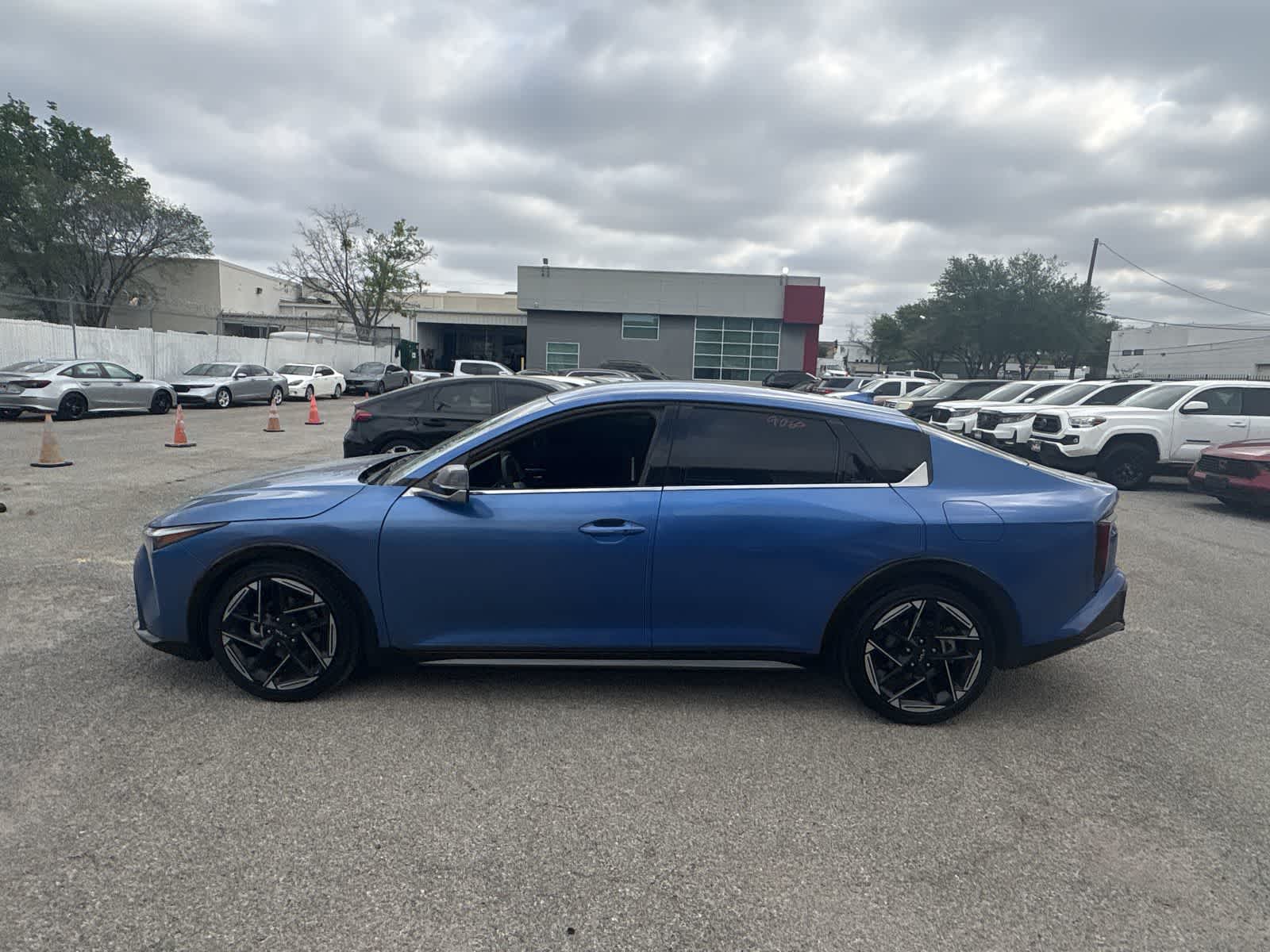 Thumbnail: 2025 Kia K4 - 3