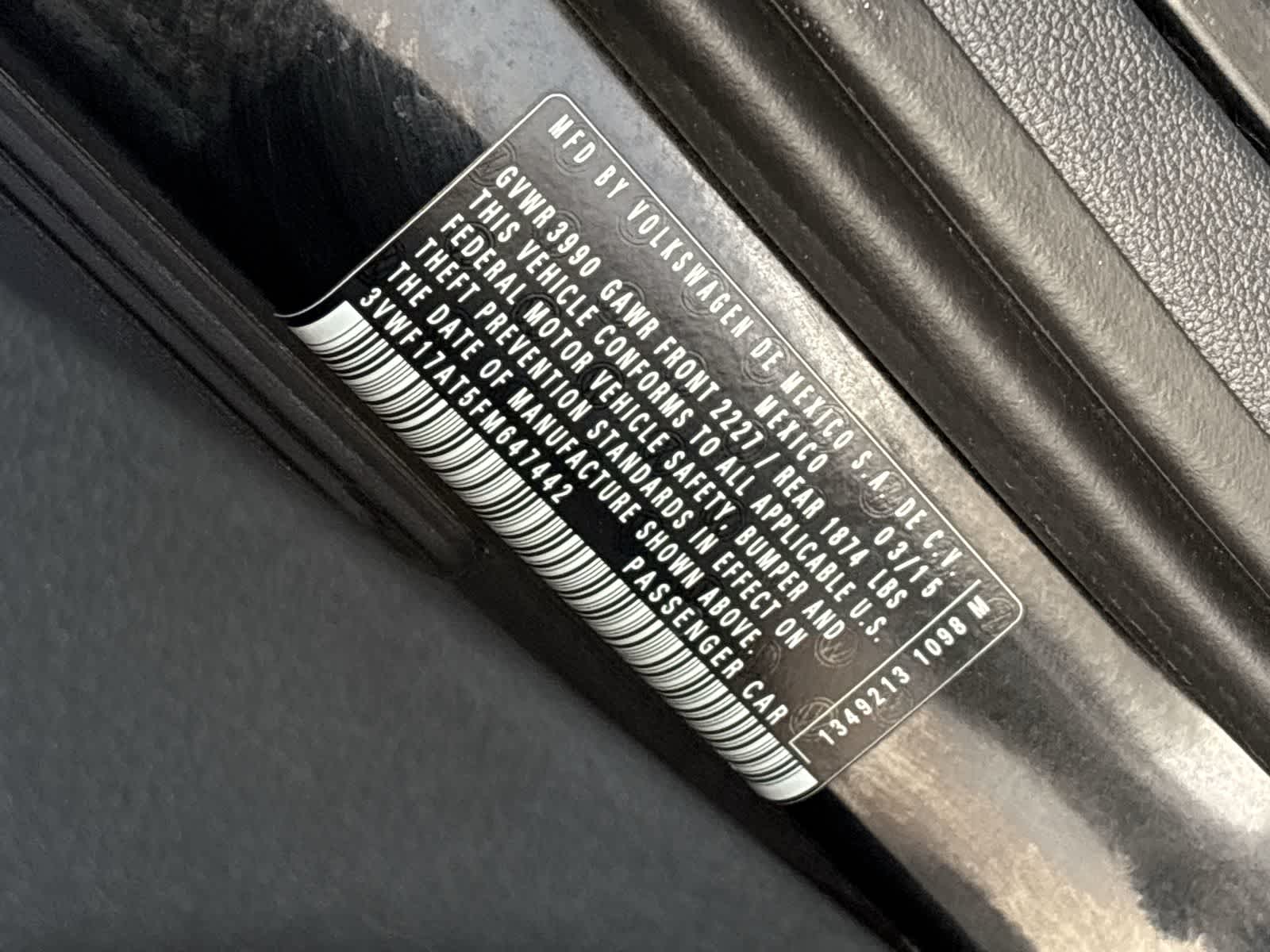 Thumbnail: 2015 Volkswagen Beetle - 20