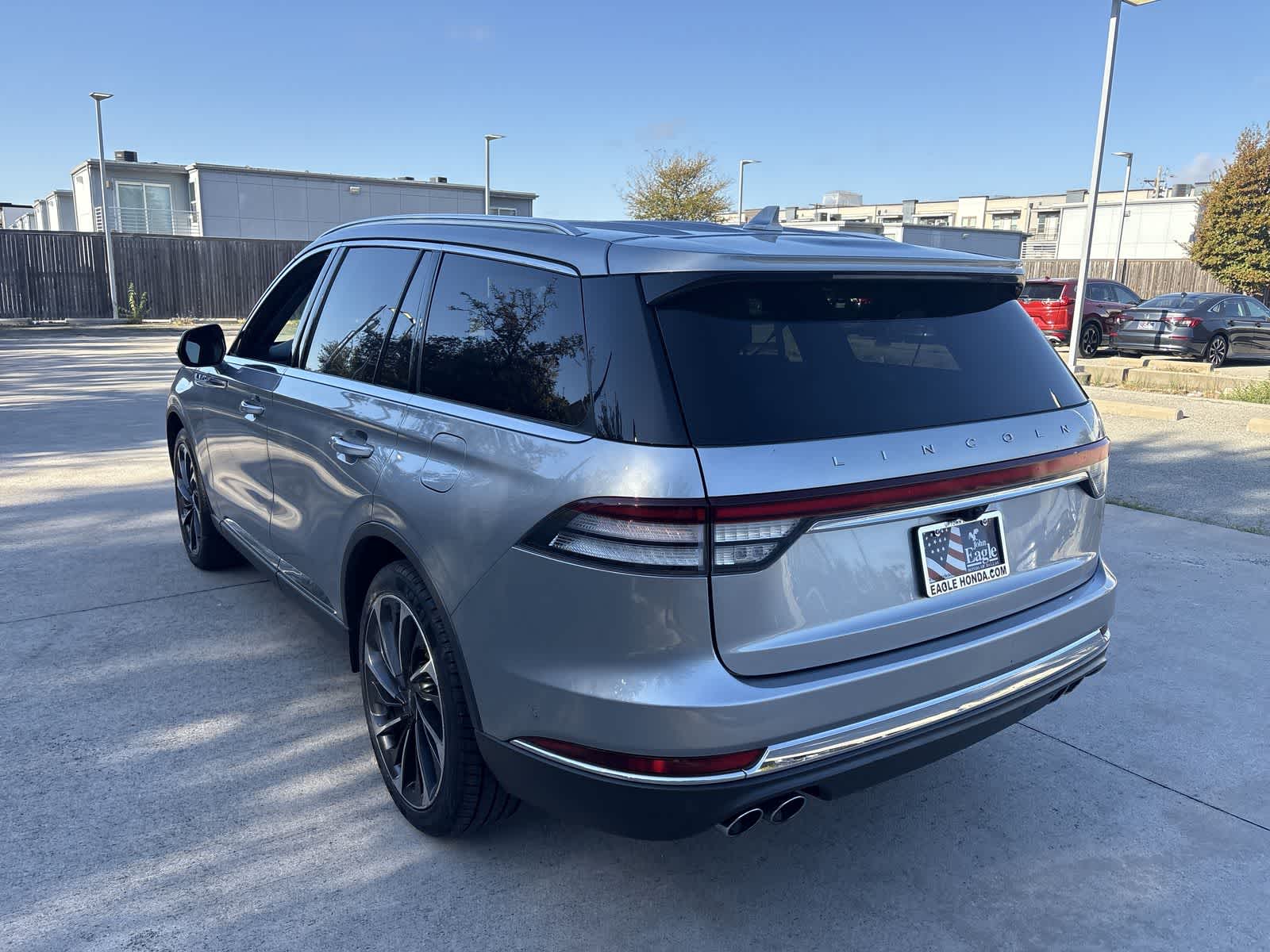 Thumbnail: 2020 Lincoln Aviator - 4