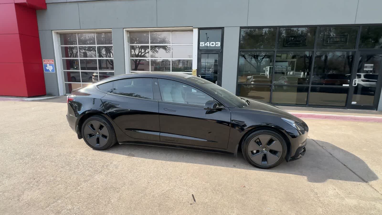 Thumbnail: 2023 Tesla Model 3 - 9