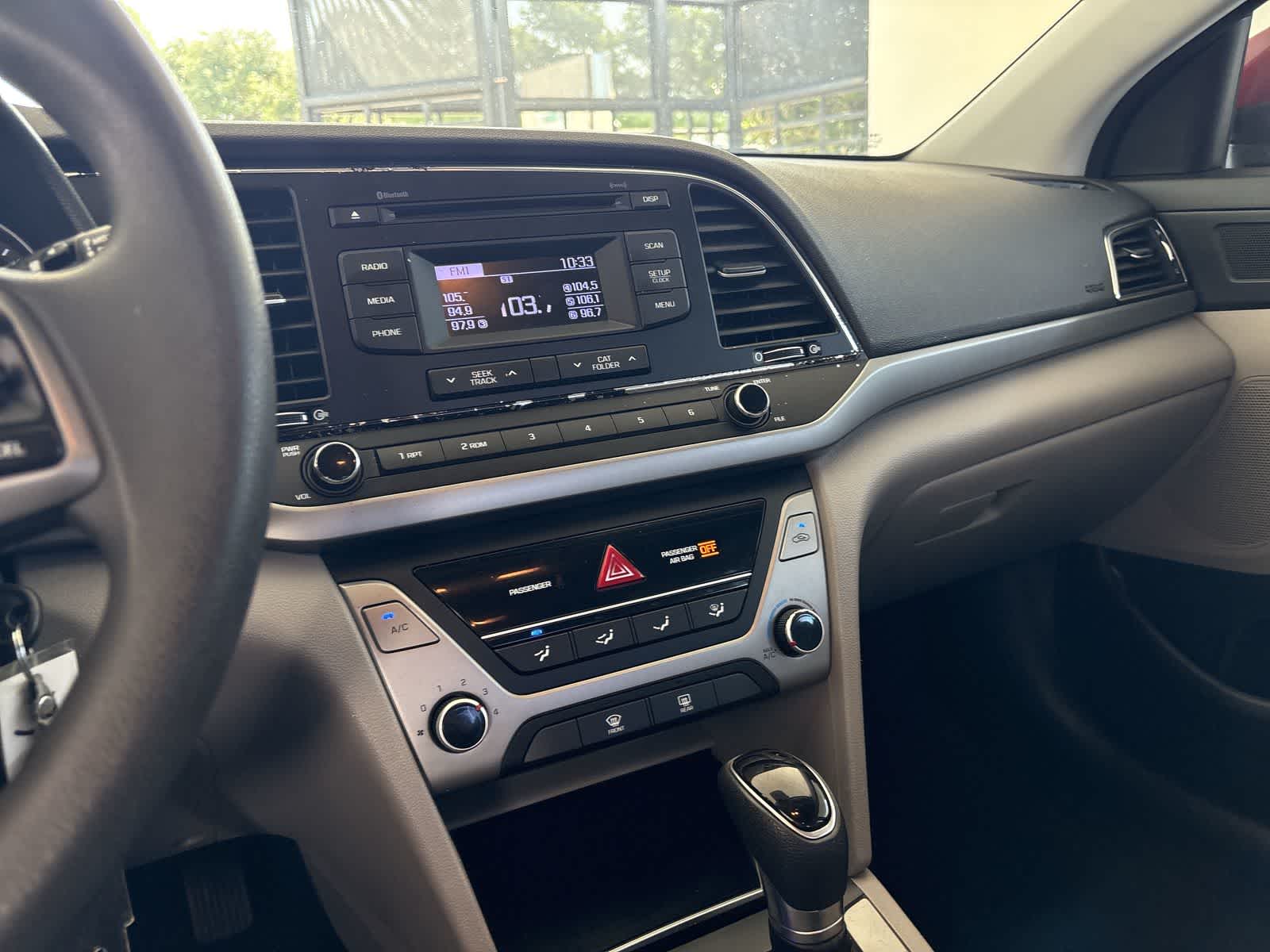 Thumbnail: 2017 Hyundai Elantra - 22