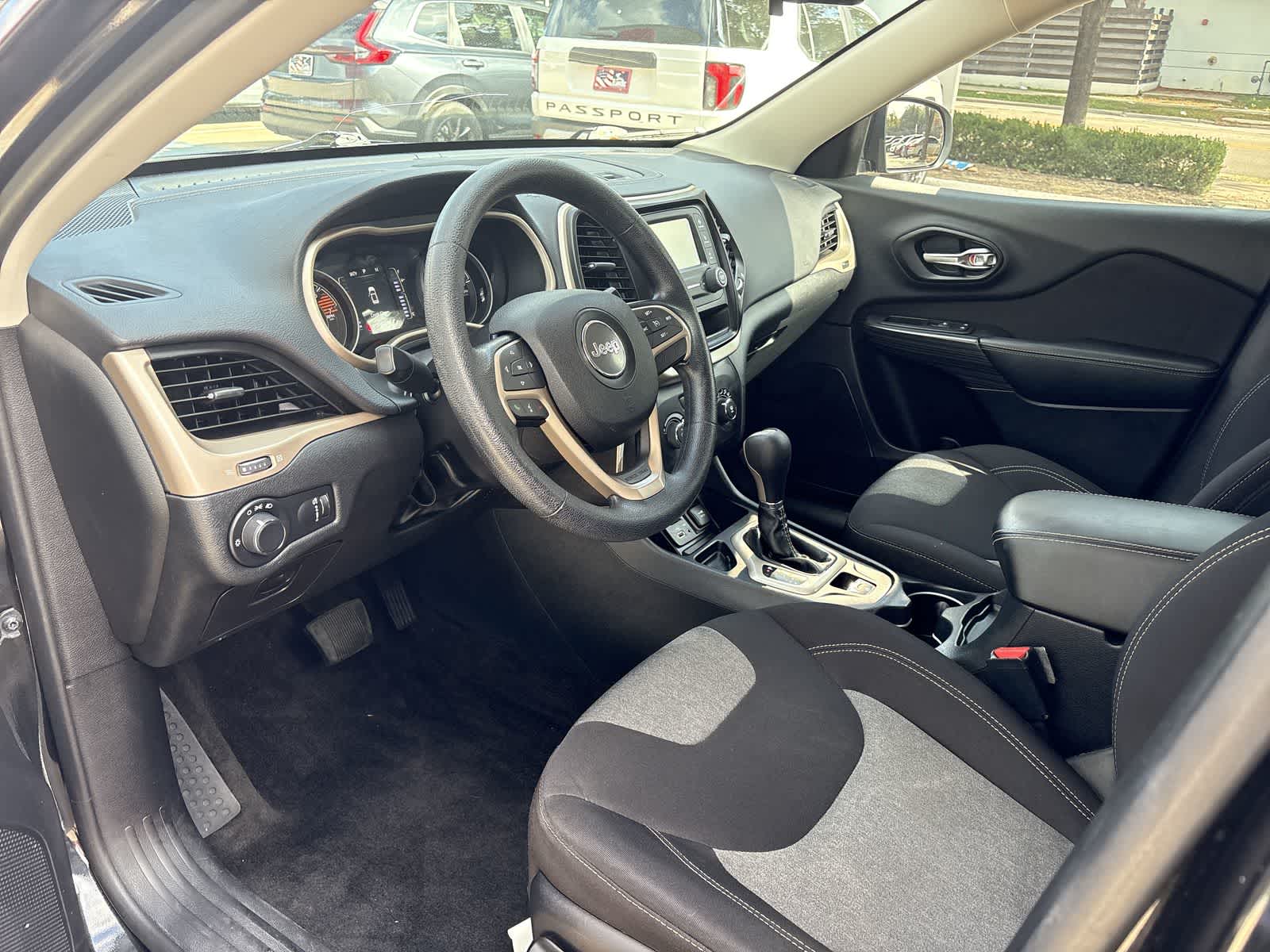 Thumbnail: 2016 Jeep Cherokee - 2