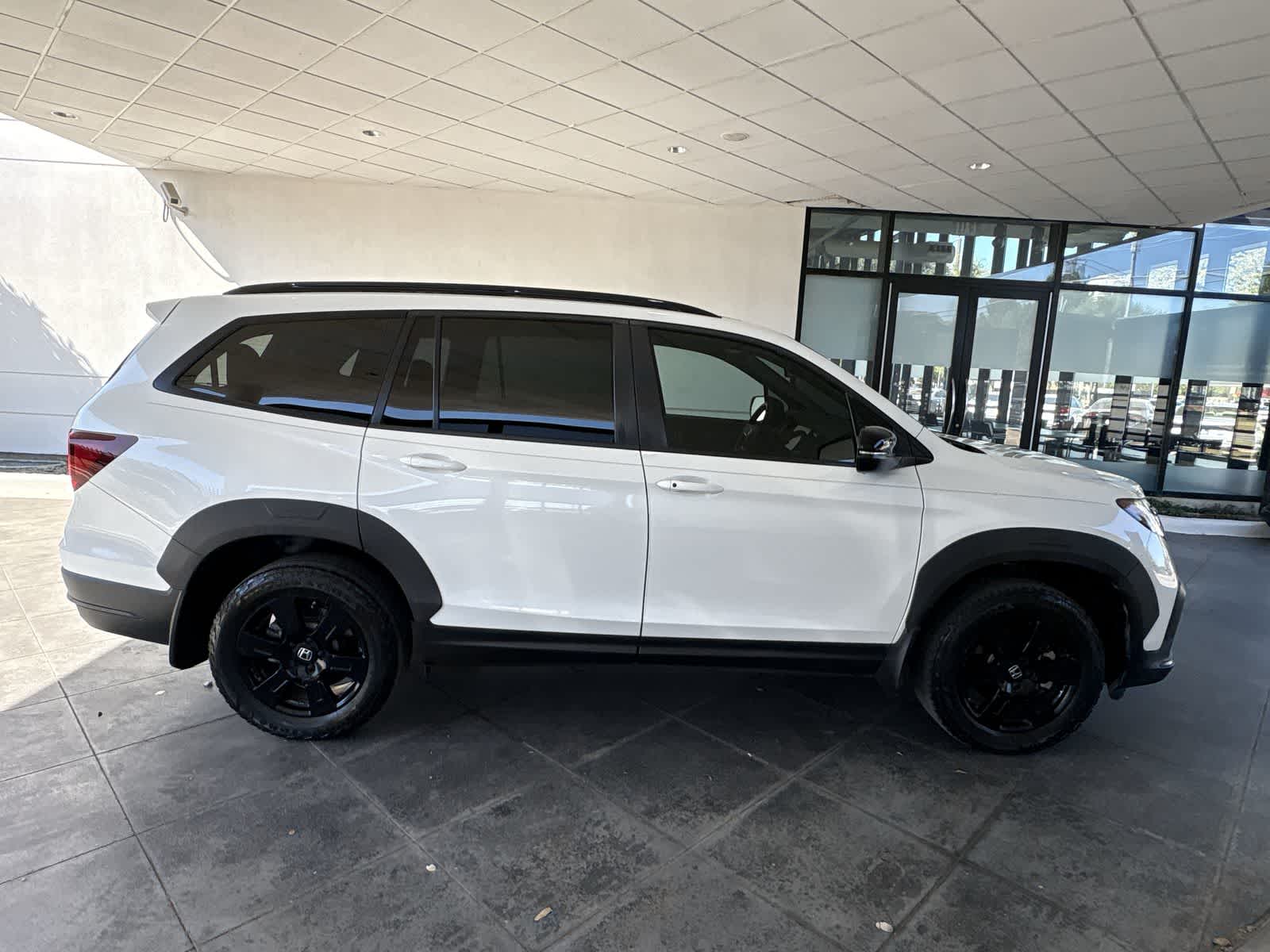 Thumbnail: 2022 Honda Pilot - 25
