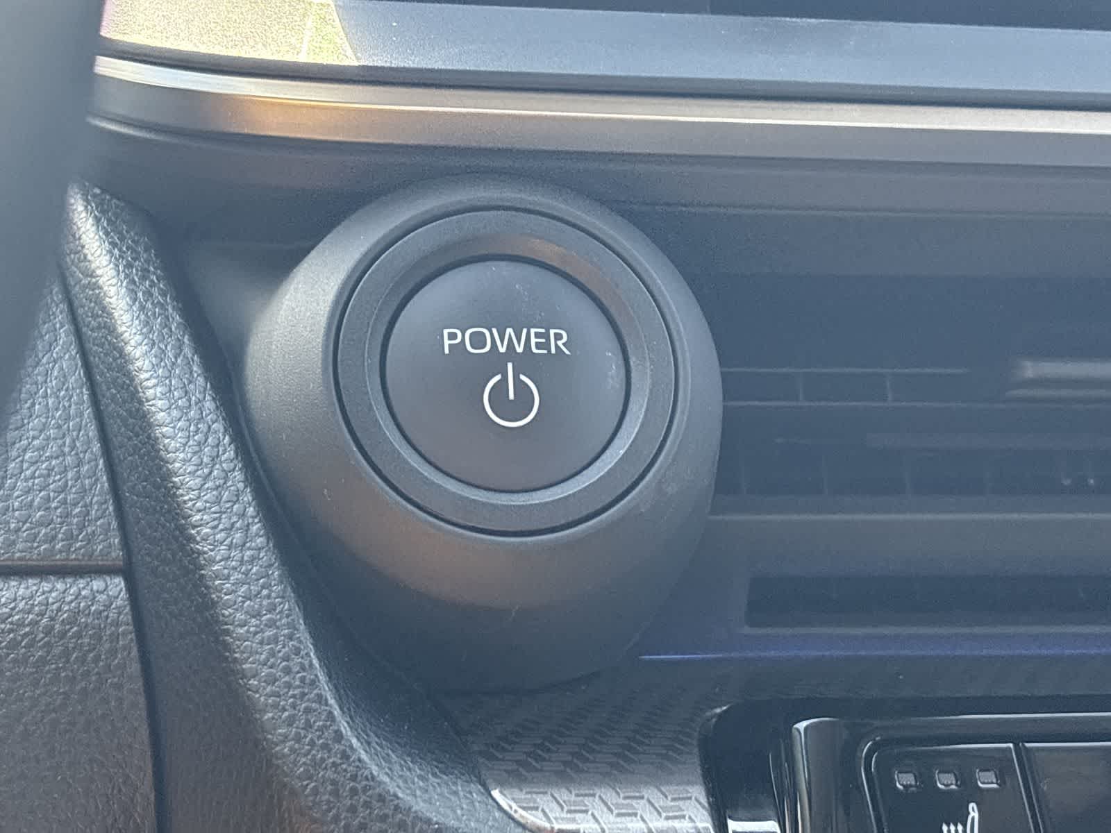 Thumbnail: 2025 Toyota Prius - 21