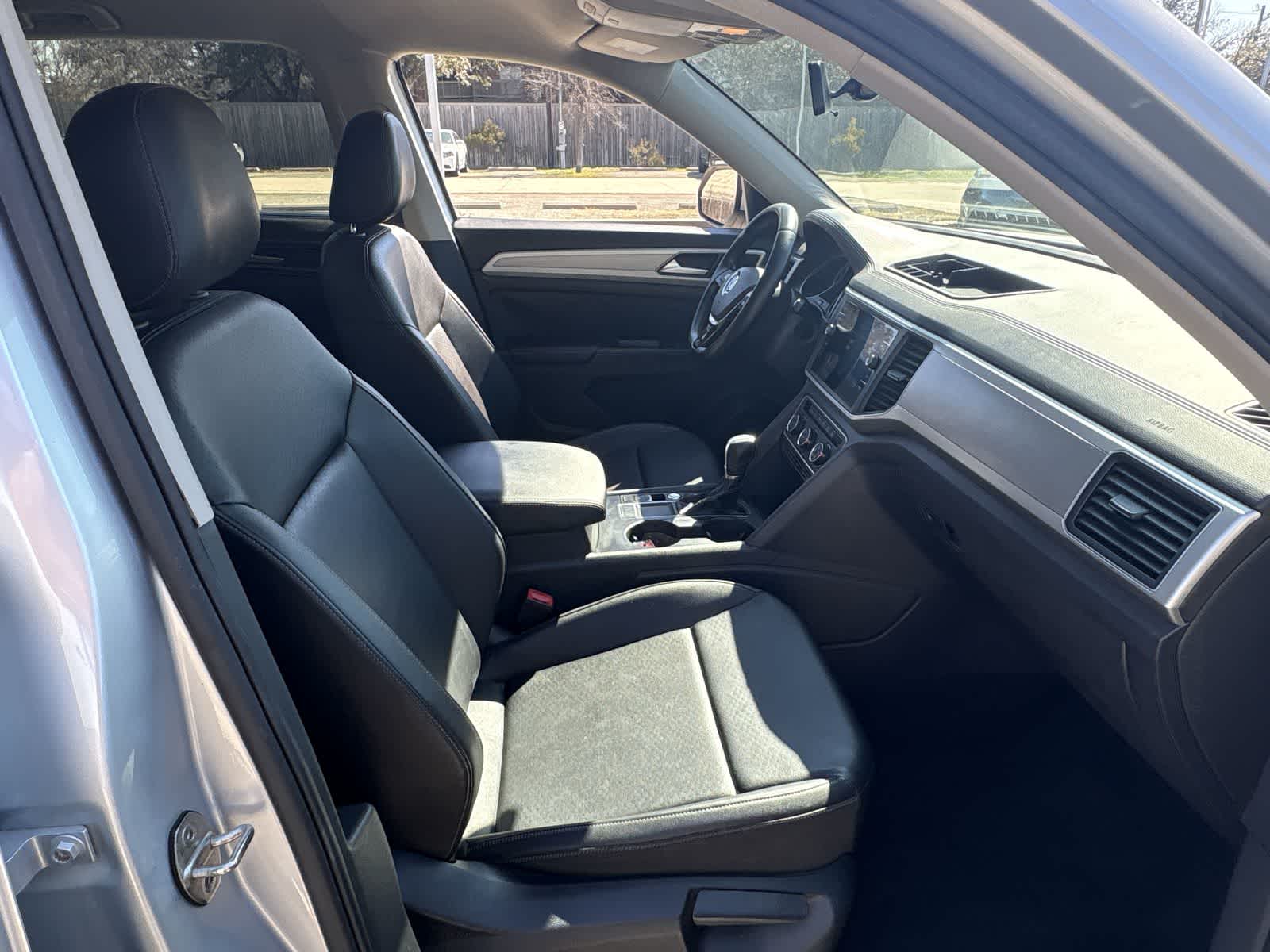 Thumbnail: 2018 Volkswagen Atlas - 25