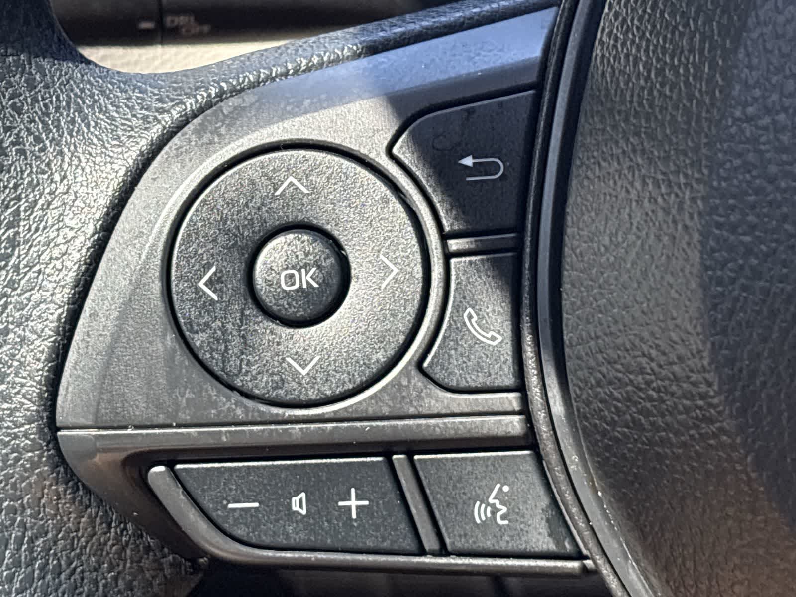 Thumbnail: 2025 Toyota Corolla - 33