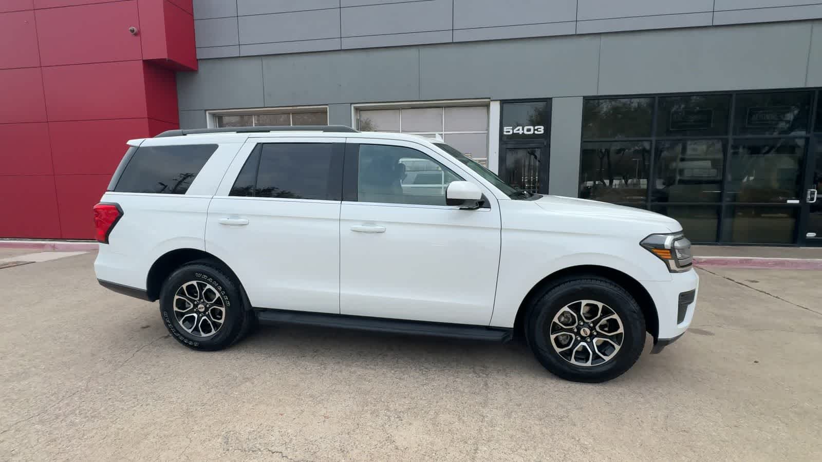 Thumbnail: 2024 Ford Expedition - 9