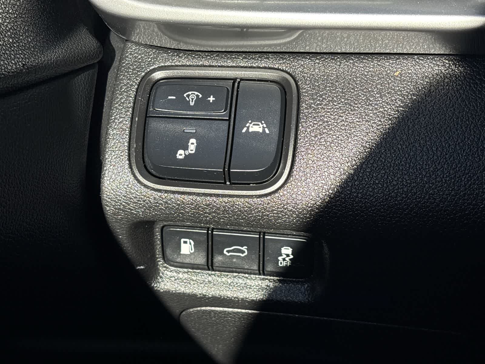 Thumbnail: 2019 Kia Optima - 30