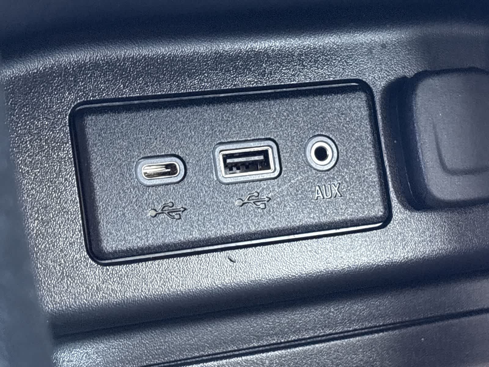 Thumbnail: 2023 Chevrolet Equinox - 24