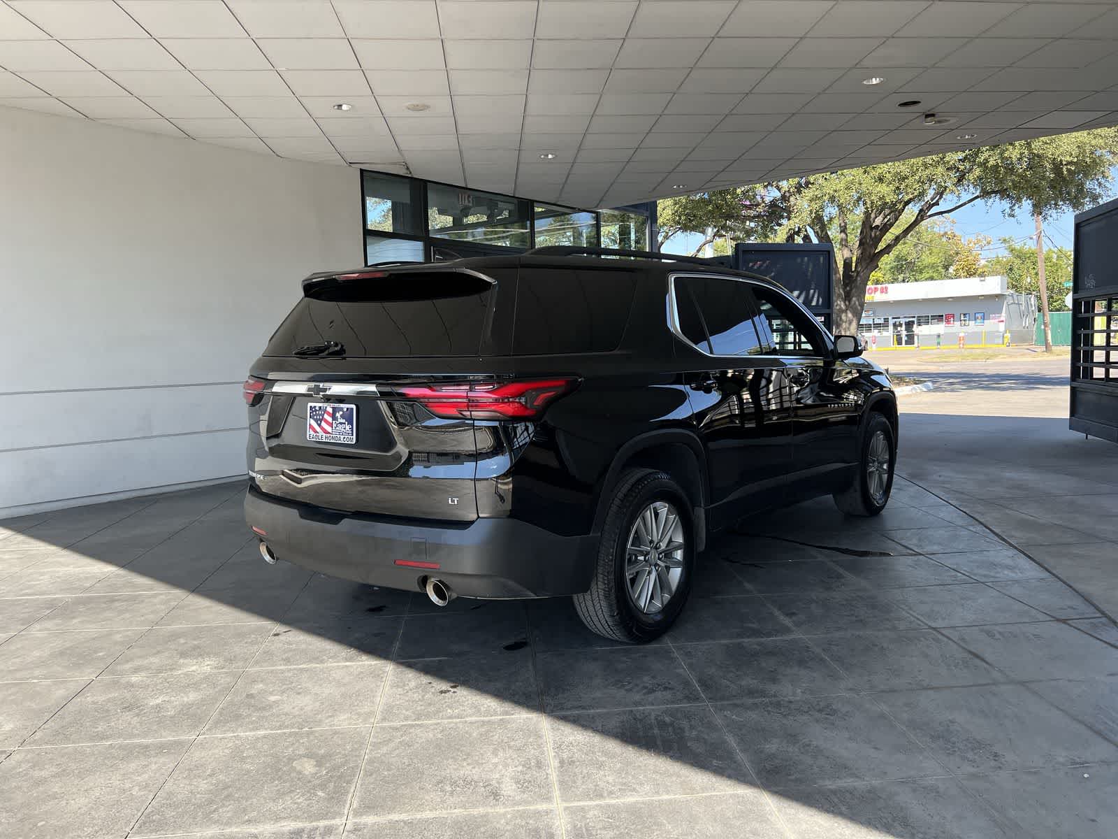 Thumbnail: 2023 Chevrolet Traverse - 31