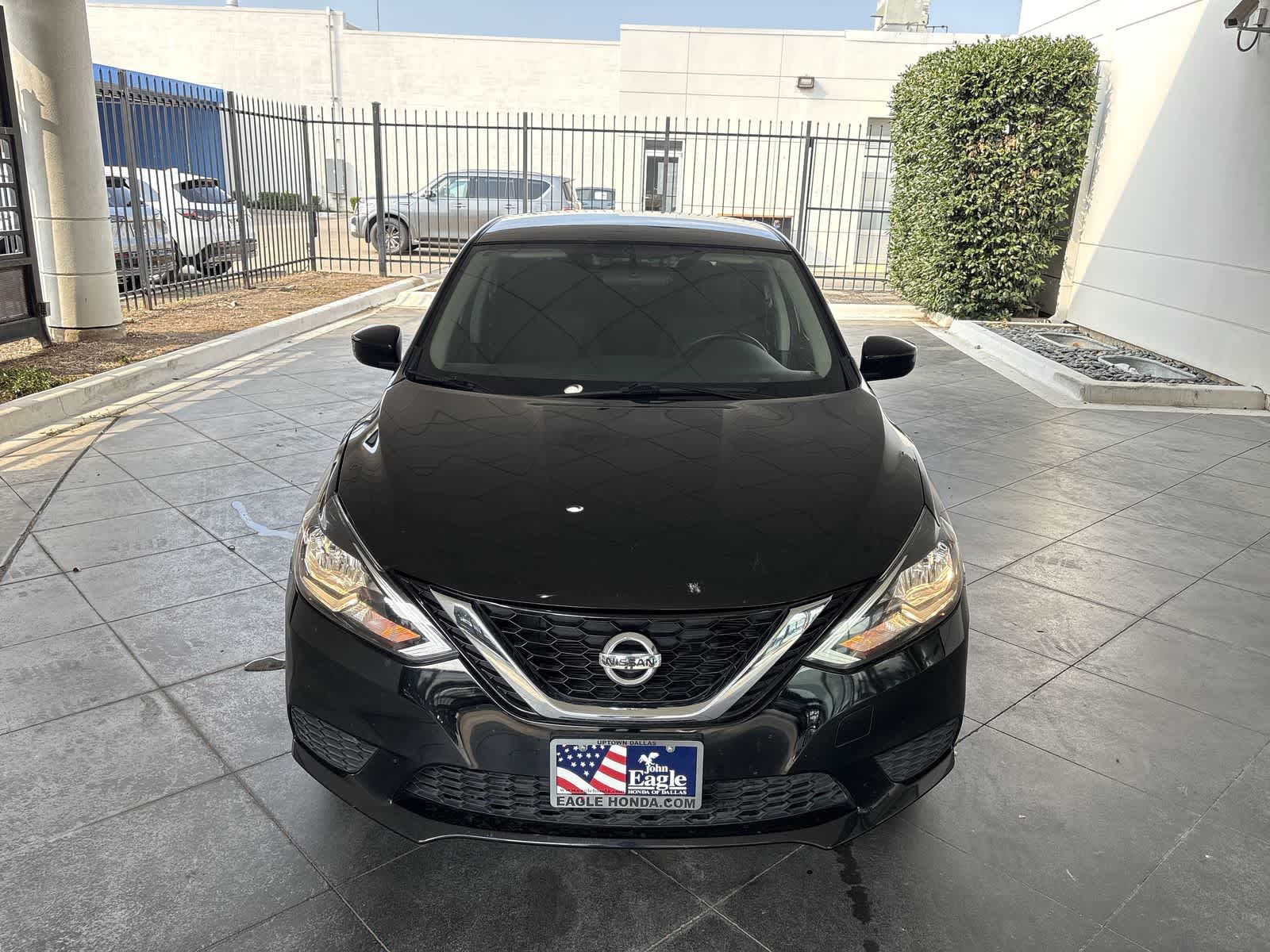 Thumbnail: 2016 Nissan Sentra - 6