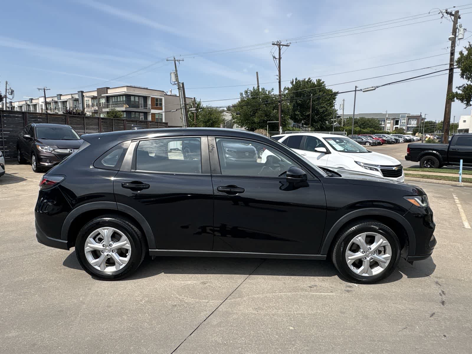 Thumbnail: 2023 Honda HR-V - 23