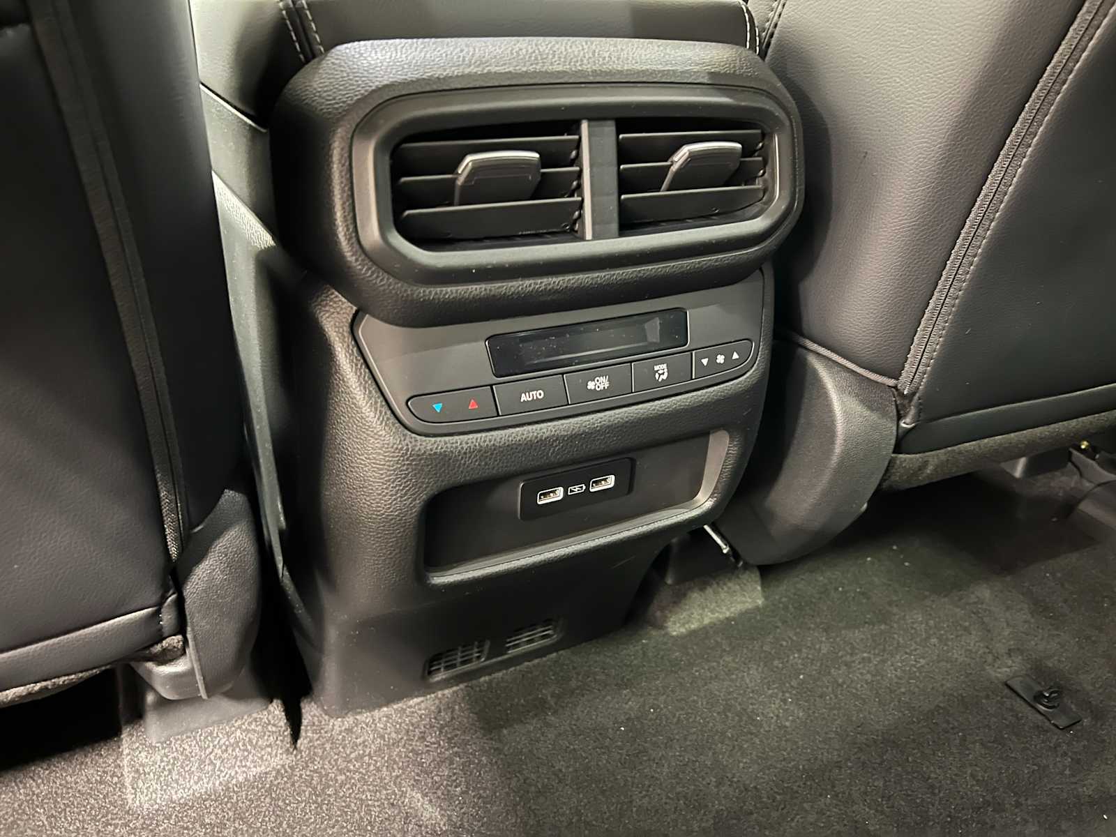 Thumbnail: 2025 Honda Pilot - 29