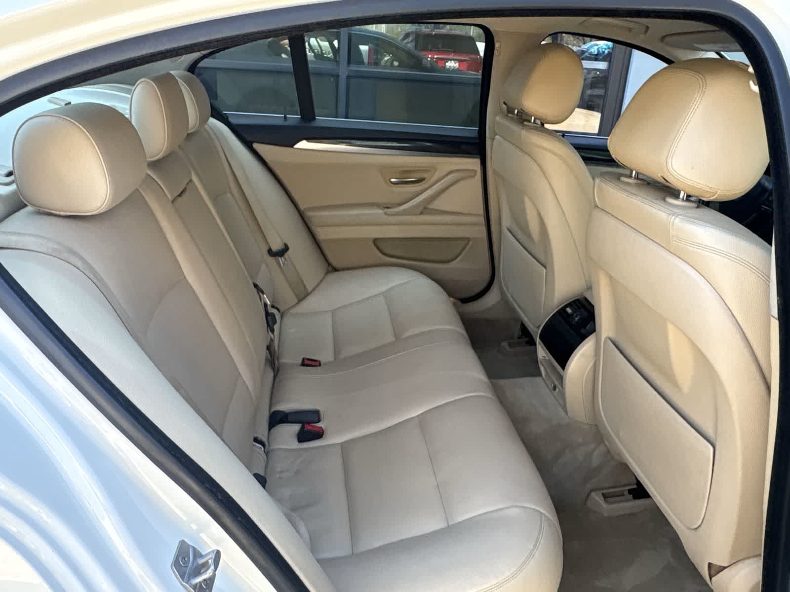 Thumbnail: 2015 BMW 5 Series - 24