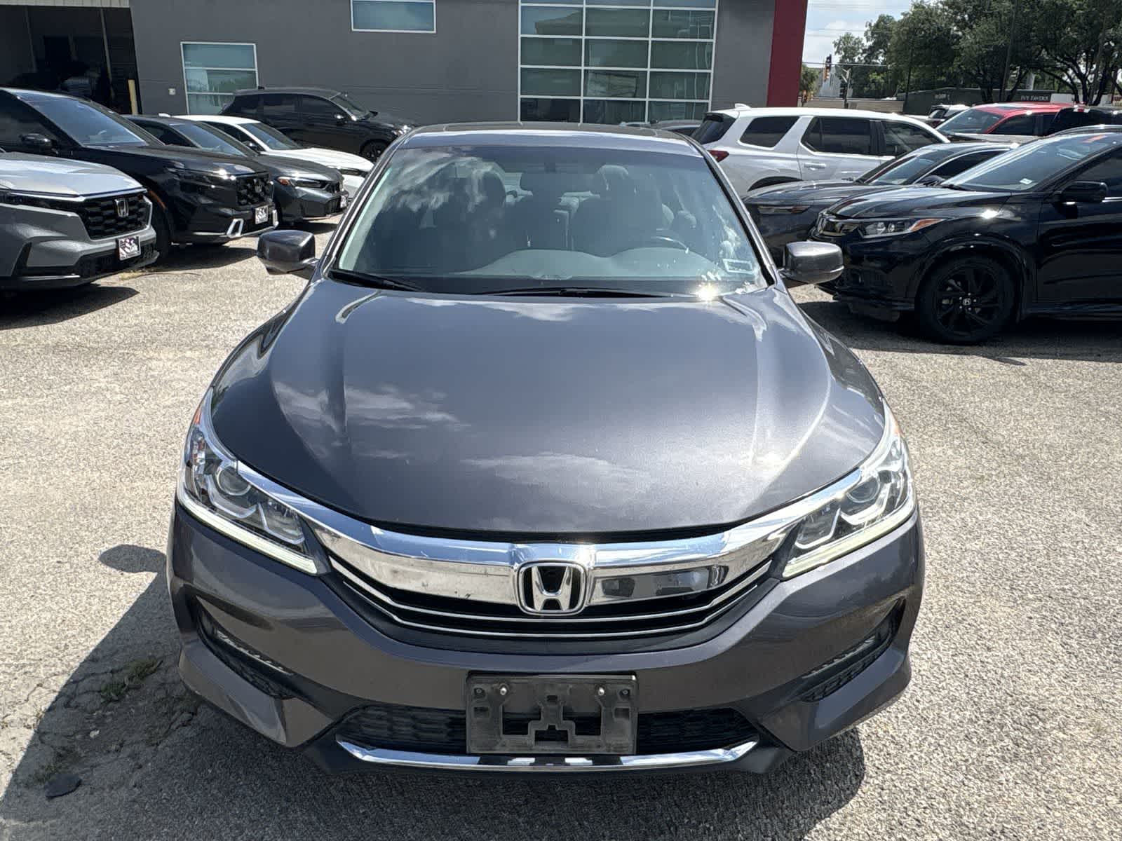 Thumbnail: 2016 Honda Accord - 8