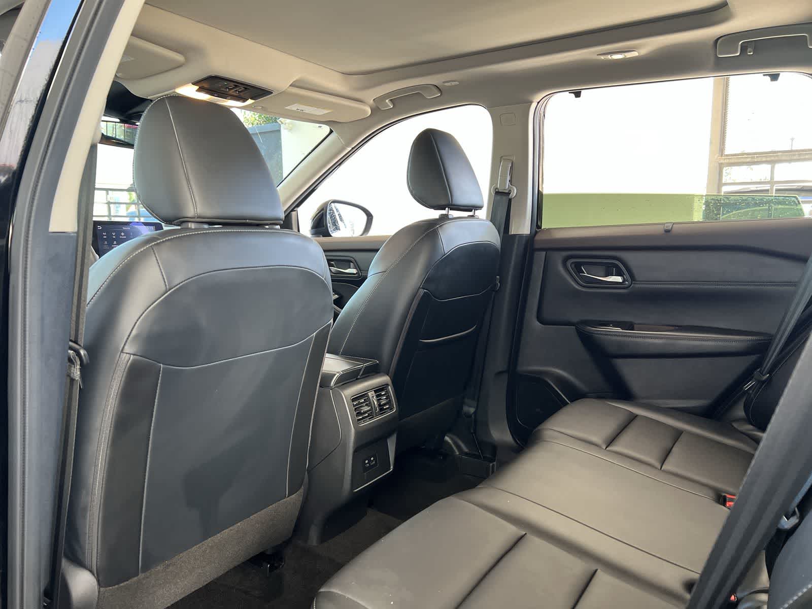 Thumbnail: 2023 Nissan Rogue - 11