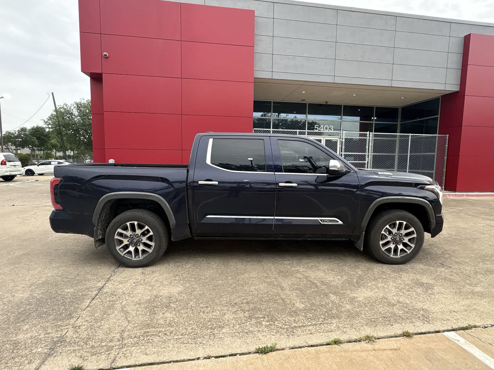 Thumbnail: 2025 Toyota Tundra - 6