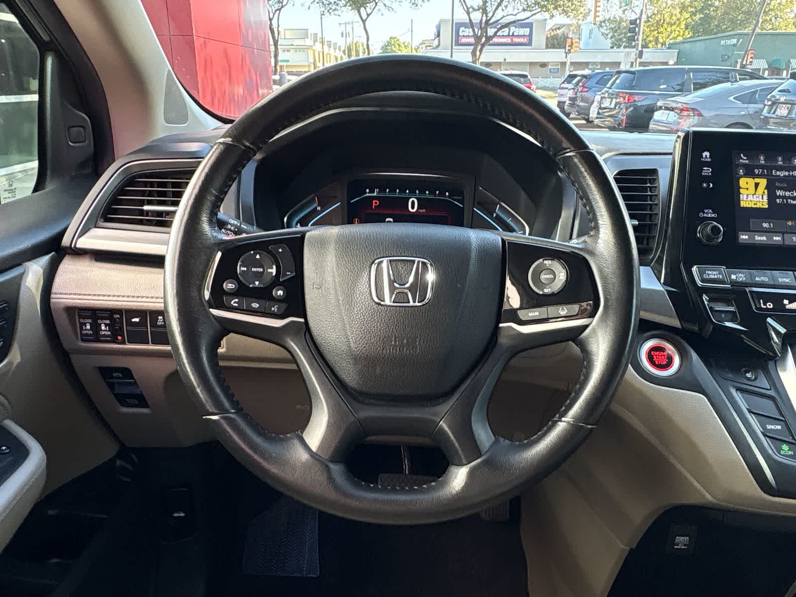 Thumbnail: 2018 Honda Odyssey - 14