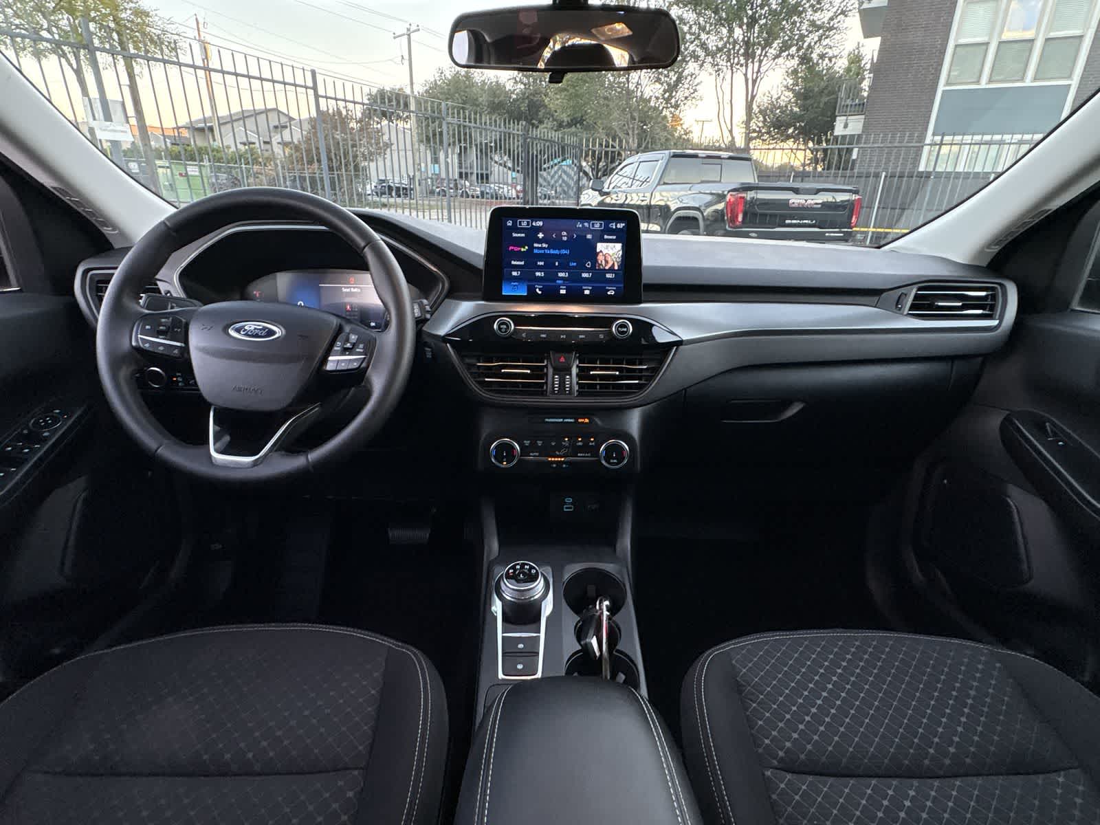 Thumbnail: 2023 Ford Escape - 9