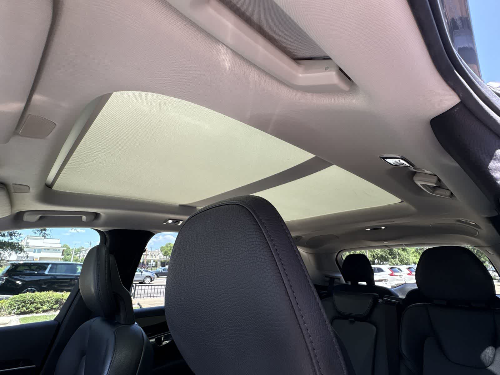 Thumbnail: 2018 Volvo XC90 - 27