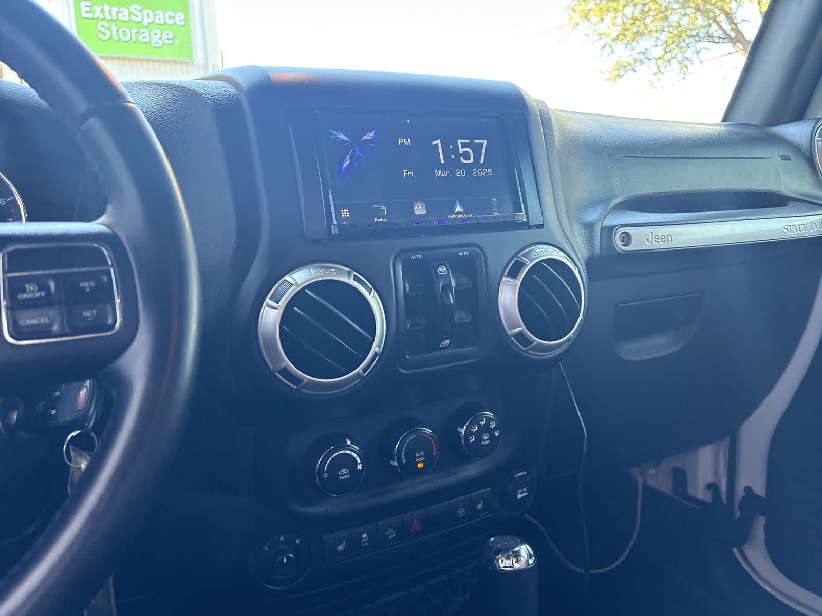 Thumbnail: 2018 Jeep Wrangler - 28