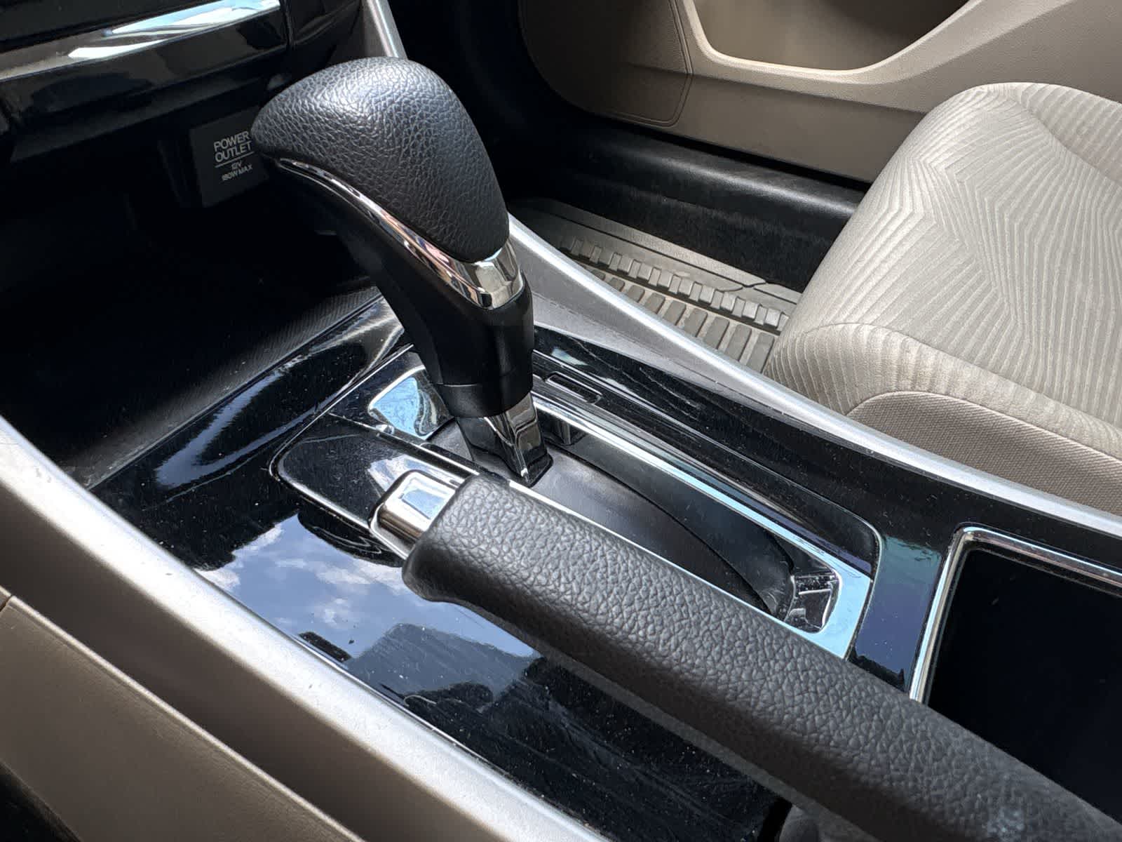Thumbnail: 2017 Honda Accord - 17