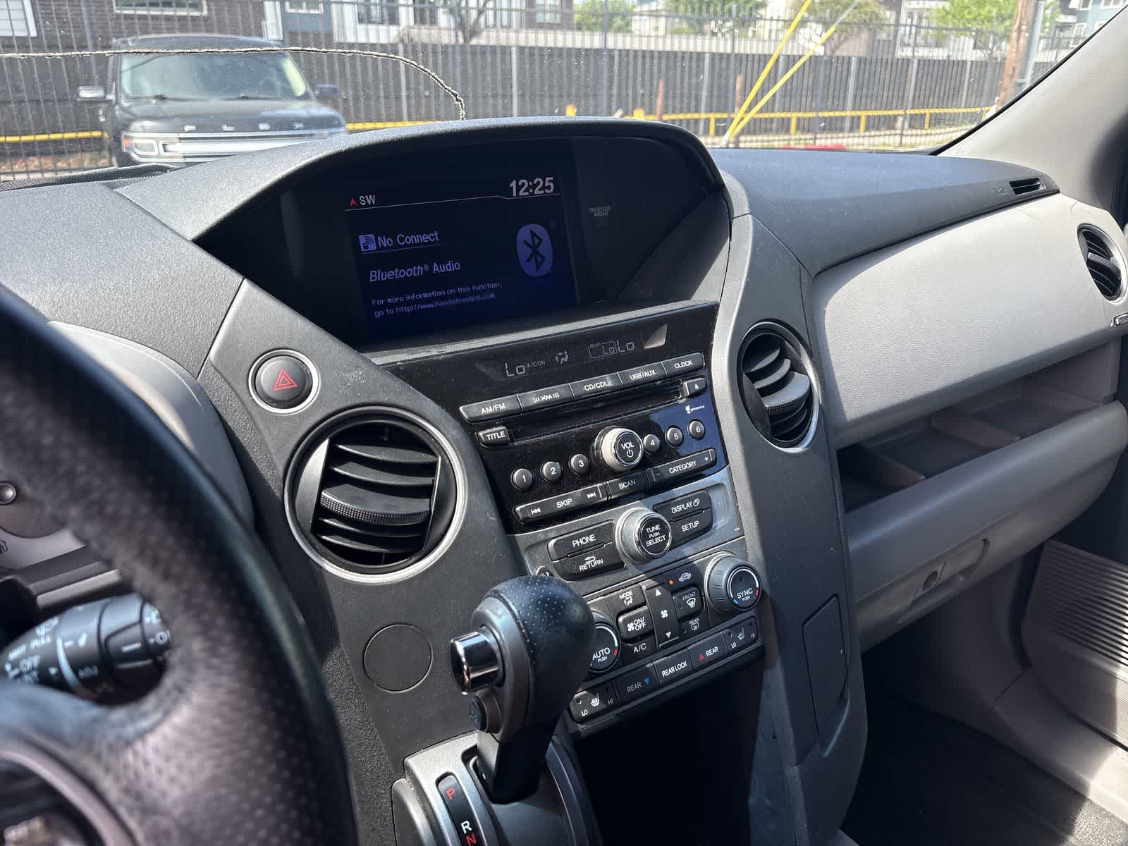 Thumbnail: 2012 Honda Pilot - 18