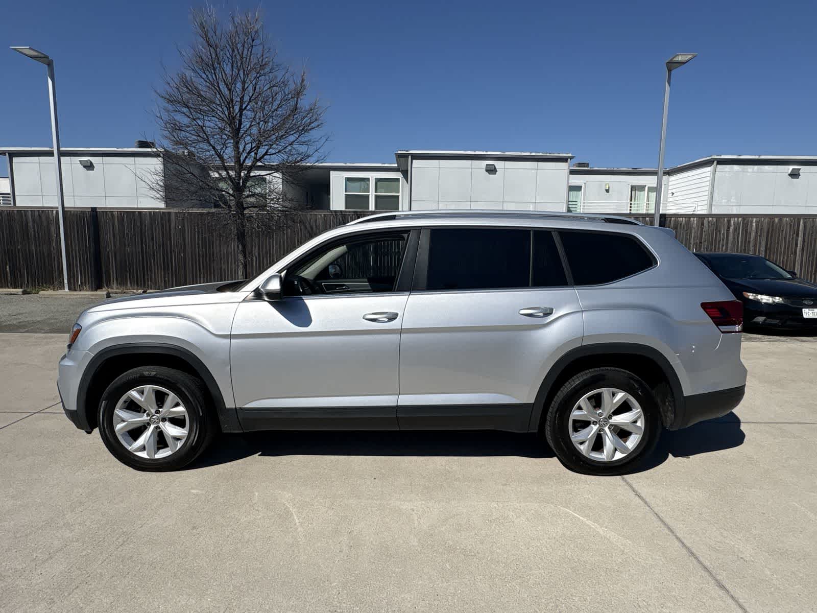 Thumbnail: 2018 Volkswagen Atlas - 11