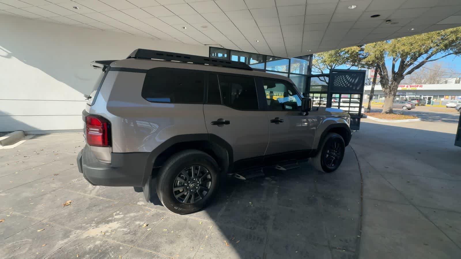 Thumbnail: 2025 Toyota Land Cruiser - 8