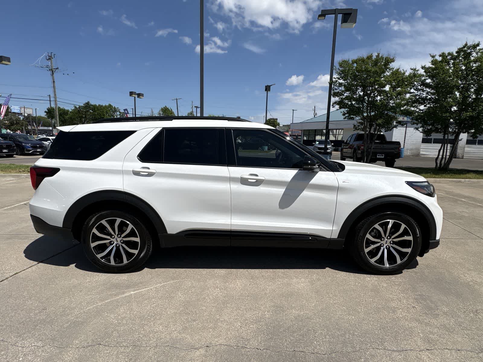 Thumbnail: 2025 Ford Explorer - 6