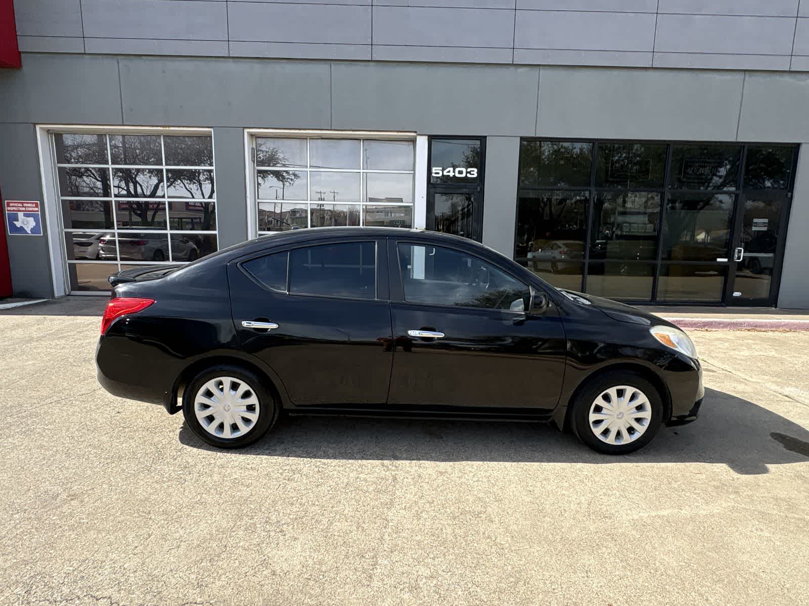 Thumbnail: 2013 Nissan Versa - 15