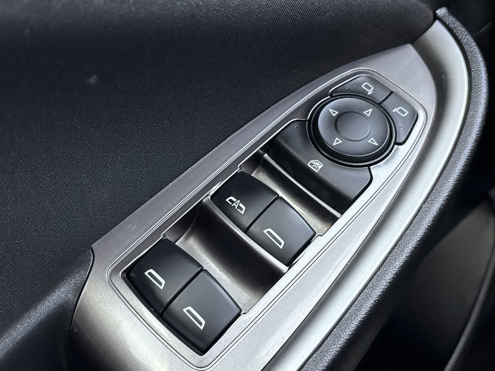 Thumbnail: 2022 Chevrolet Malibu - 31