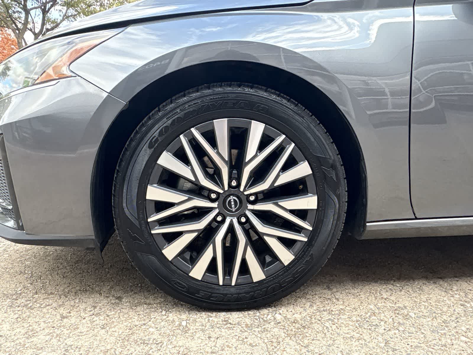 Thumbnail: 2023 Nissan Altima - 8