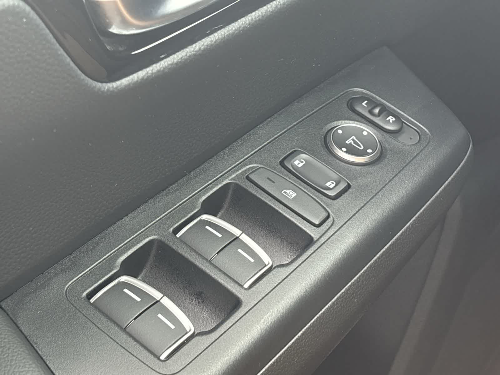 Thumbnail: 2023 Honda CR-V - 28