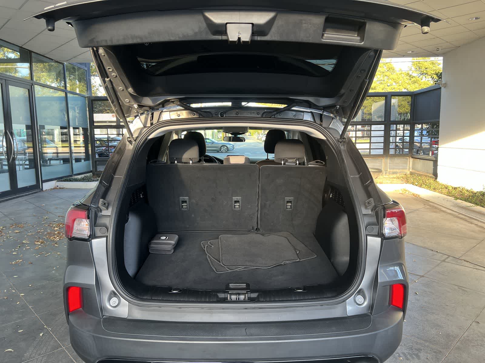 Thumbnail: 2022 Ford Escape - 18