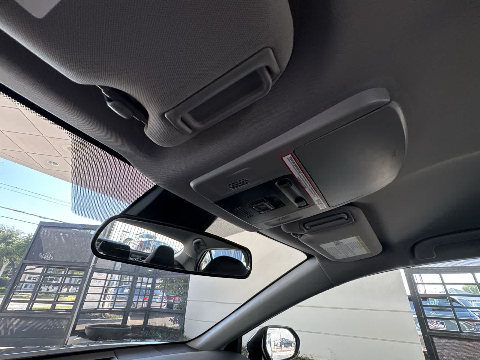 Thumbnail: 2022 Toyota Camry - 32