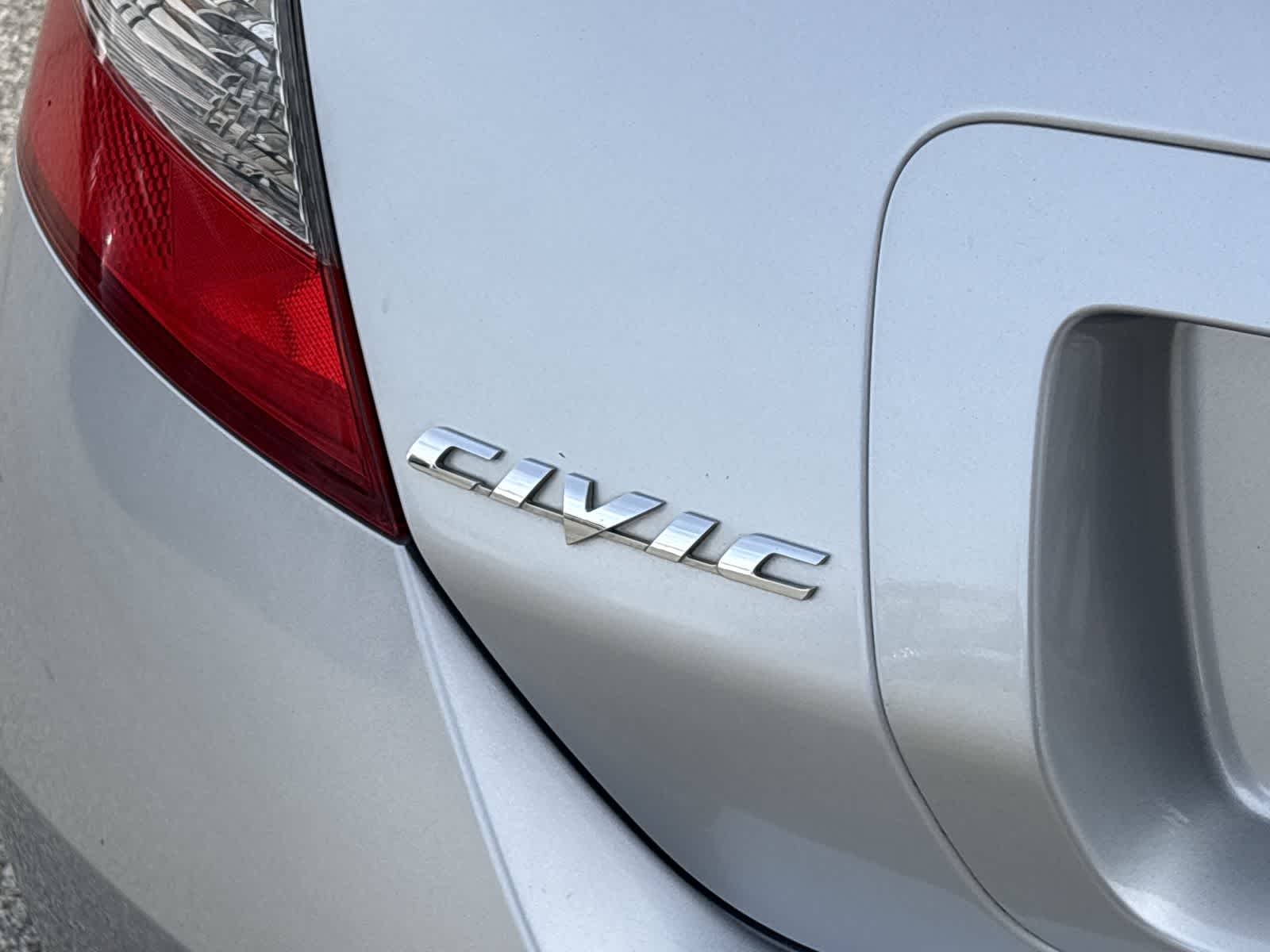 Thumbnail: 2011 Honda Civic - 18