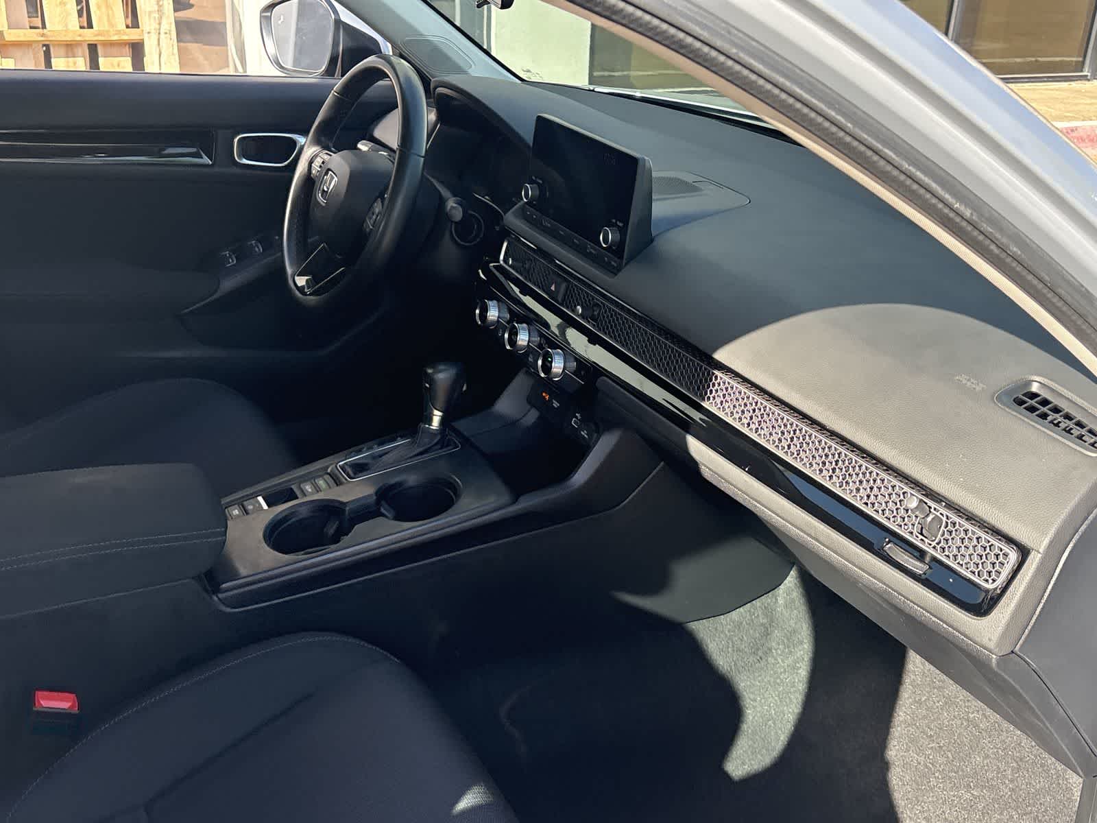 Thumbnail: 2023 Honda Civic - 26