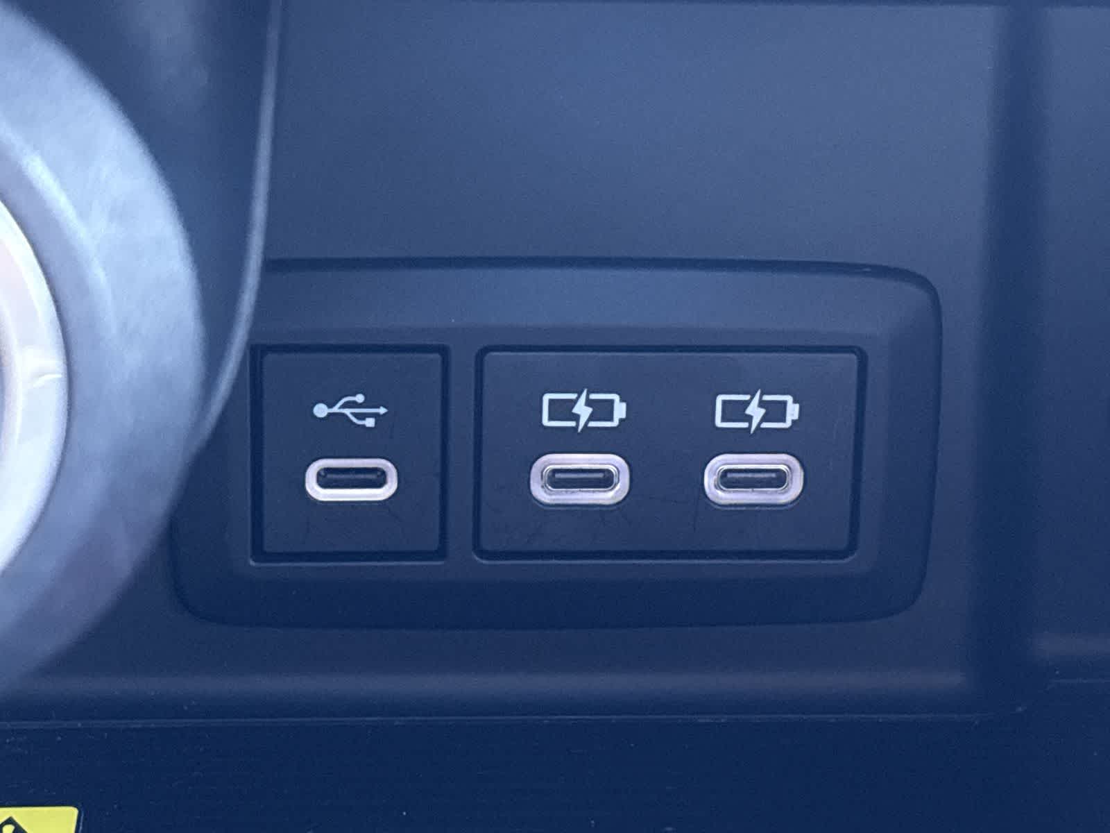 Thumbnail: 2023 Toyota Venza - 35