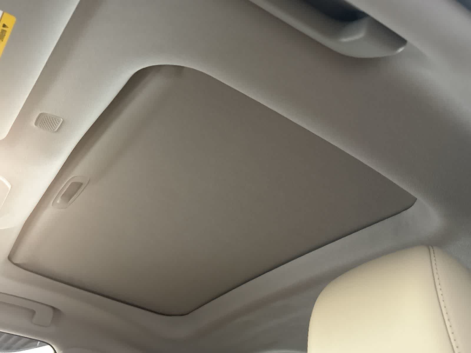 Thumbnail: 2020 Toyota Highlander - 12