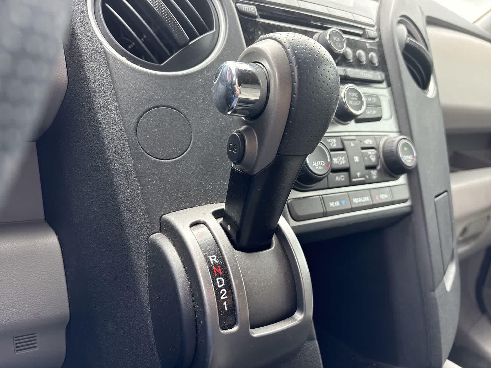 Thumbnail: 2013 Honda Pilot - 11