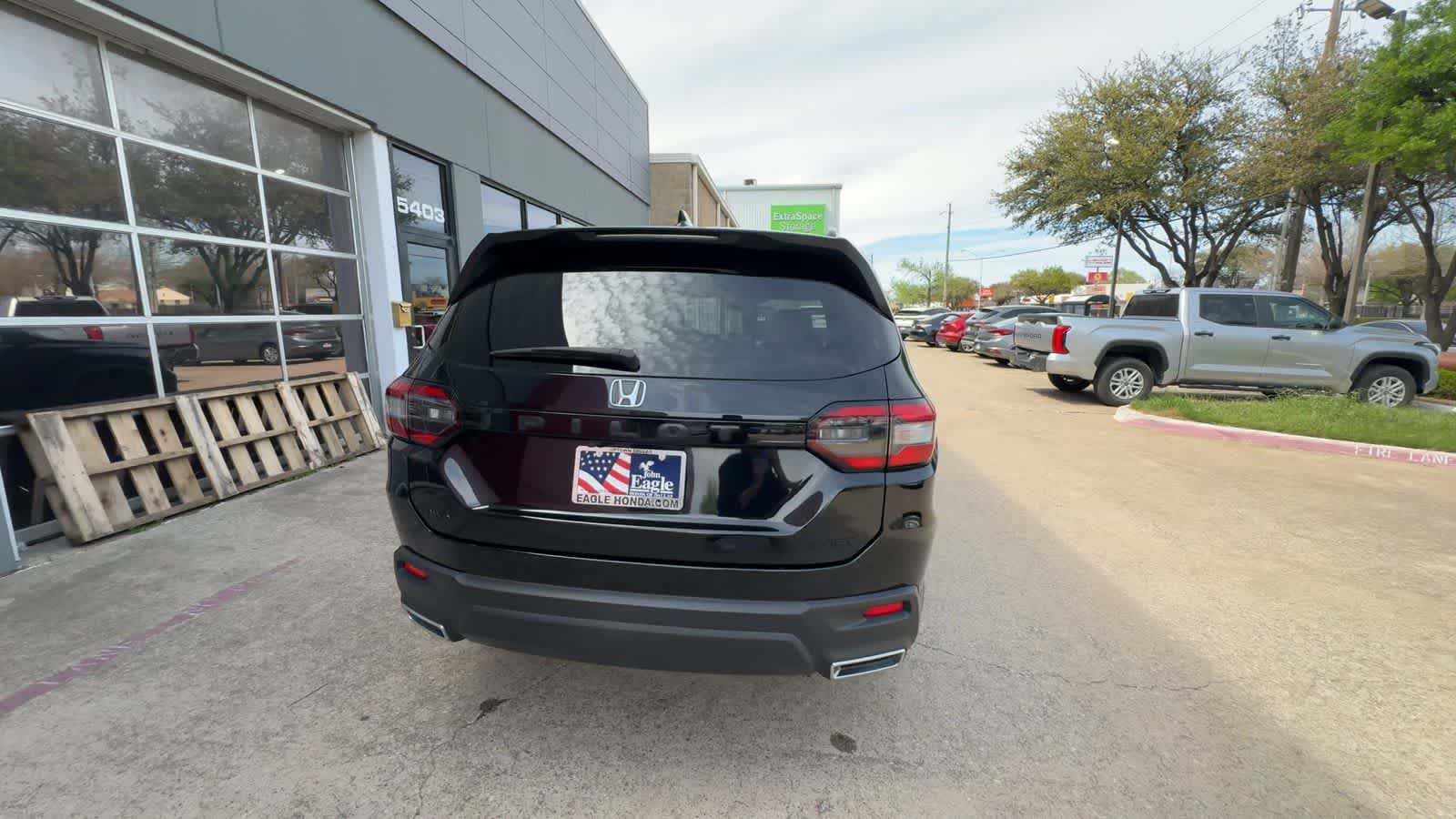 Thumbnail: 2023 Honda Pilot - 7