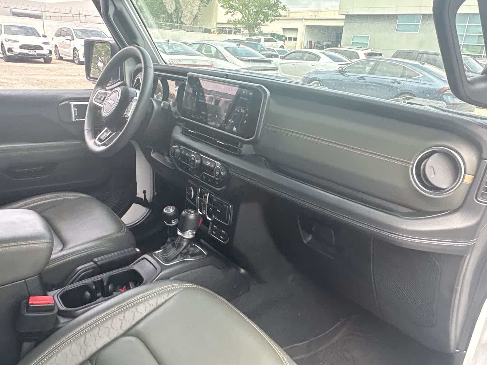 Thumbnail: 2024 Jeep Wrangler - 17