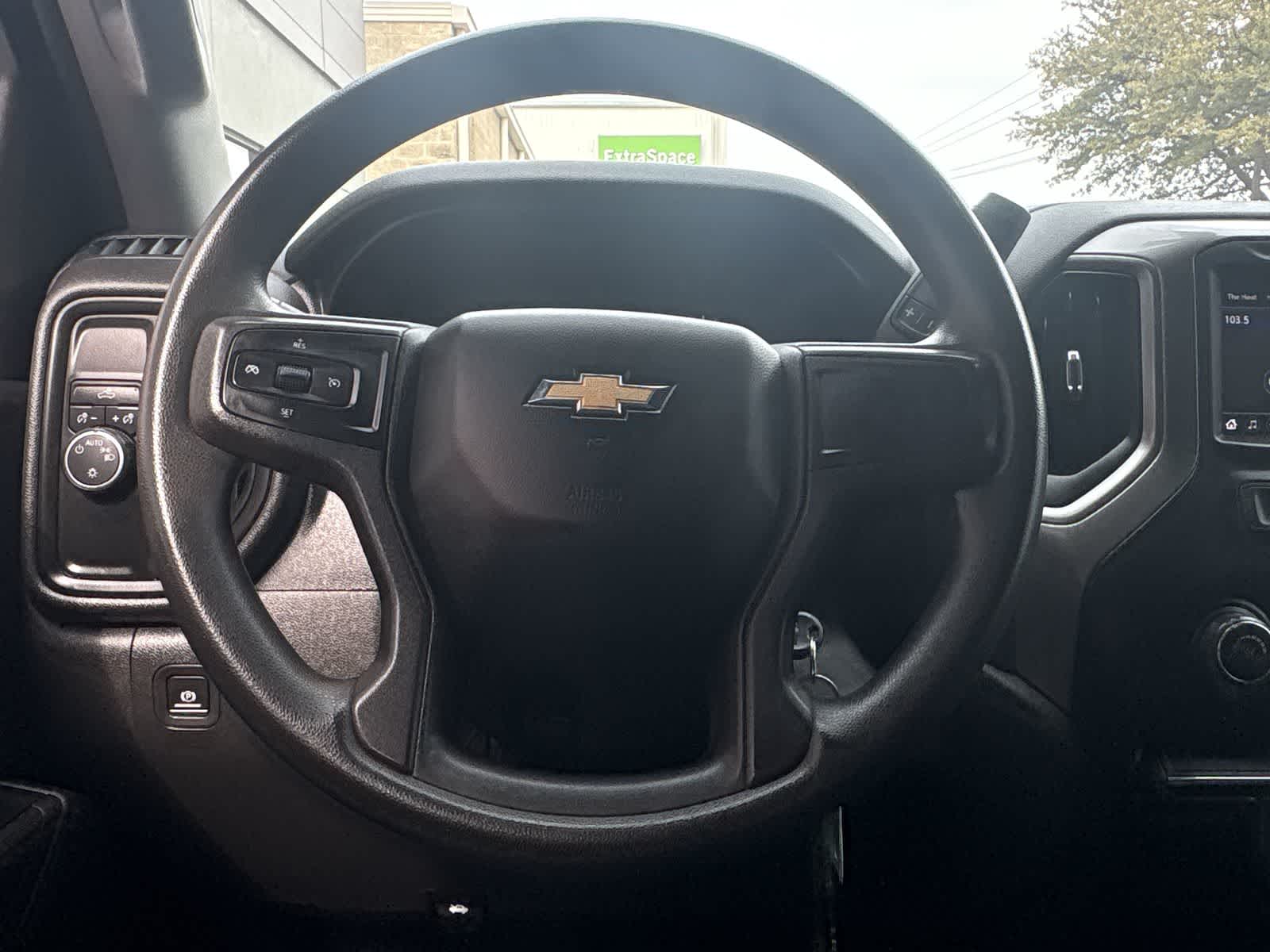 Thumbnail: 2020 Chevrolet Silverado 1500 - 27